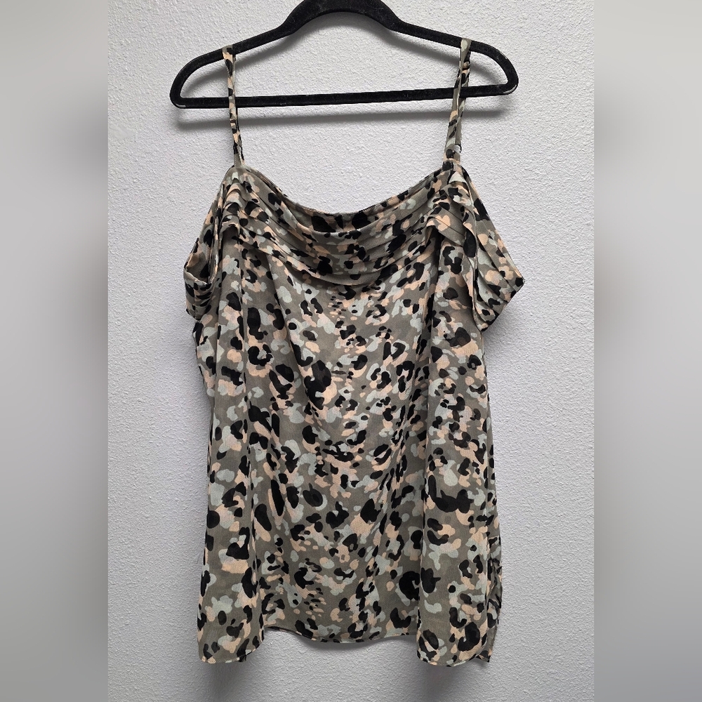 Cabi Camofloge Off Shoulder Blouse Size Xl